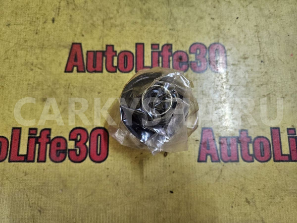 Сайлентблок переднего рычага Toyota Gaia оригинальный номер 4806844010