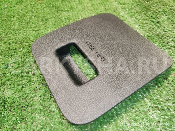 Крышка блока предохранителей Kia Ceed 2022 84753J7AA0WK УНИВЕРСАЛ G4FG Kia Cee'd 