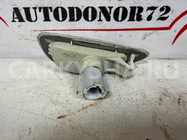 Повторитель поворота левый Hyundai Elantra 5 MD Hyundai Elantra оригинальный номер 923031R010