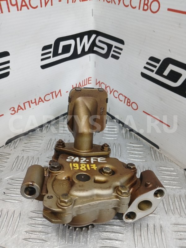 Насос масляный Toyota Camry 