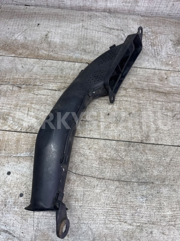 Воздухозаборник Форд Фокус 3 Ford C-MAX оригинальный номер Av619e635bc