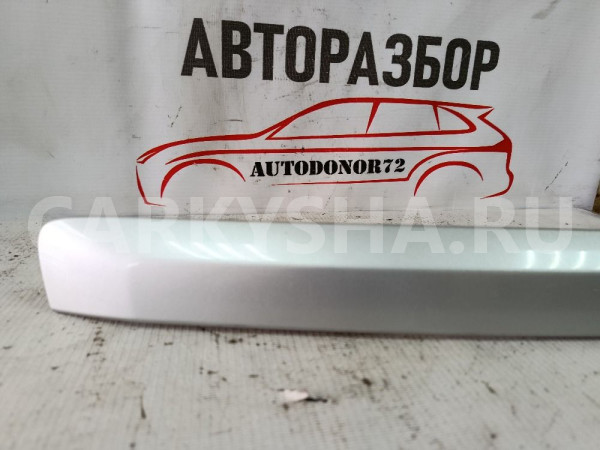 Накладка крышки багажника Suzuki SX4 2004-2016 Suzuki SX4 оригинальный номер 7723075K12