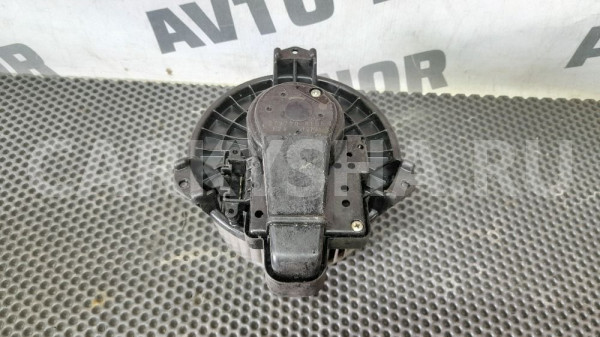 Мотор печки Toyota Rav 4 2012-2018 Toyota RAV 4 оригинальный номер 8710342101