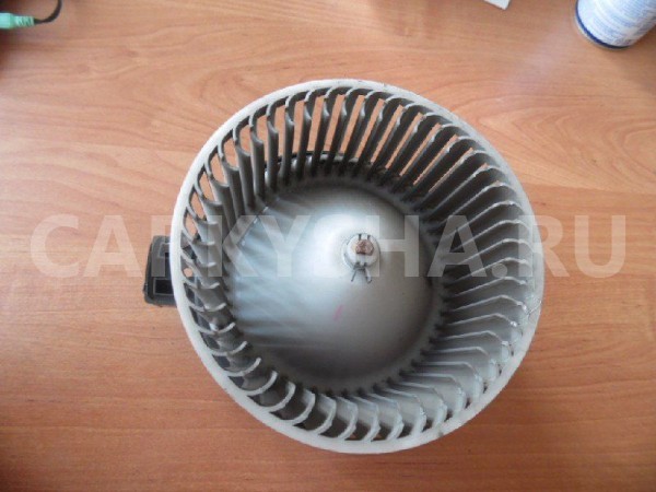 Моторчик отопителя Mazda CX-7 I (2006—2009) Mazda 2 оригинальный номер EG2161B10