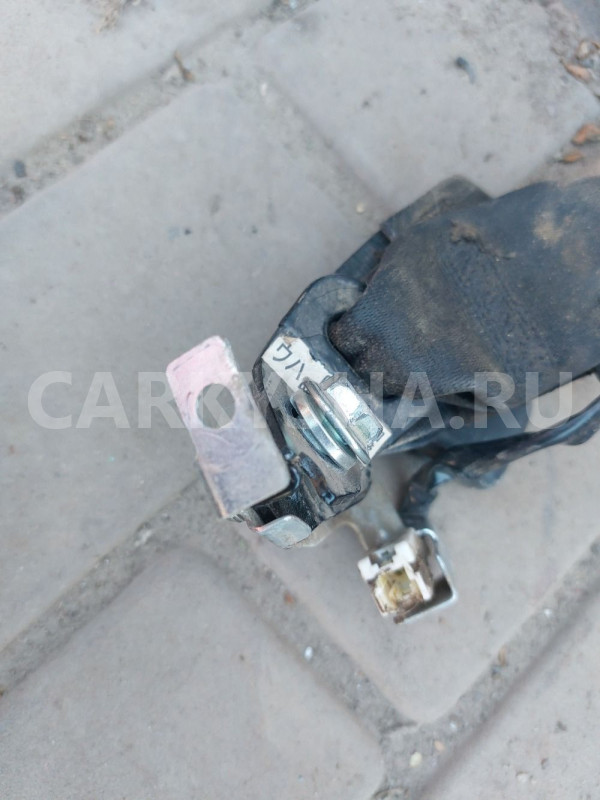 Замок ремня безопасности задний лев Mazda 3 BK Mazda 2 оригинальный номер BR5S57780B