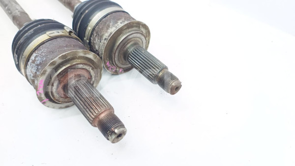 Привод Subaru Tribeca B9 2005 28321XA00B WX EZ30D, передний Subaru Tribeca 