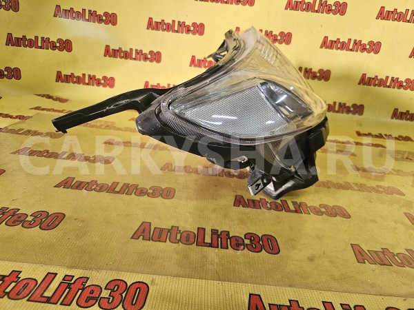 Фара правая Subaru Forester 