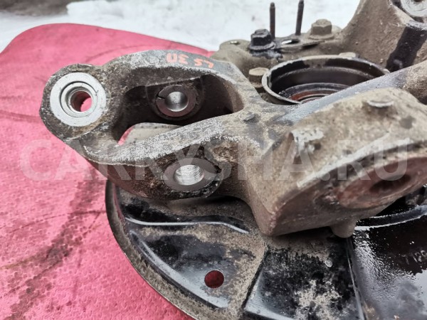 Кулак поворотный задний правый Lexus LS USF40 Lexus LS 