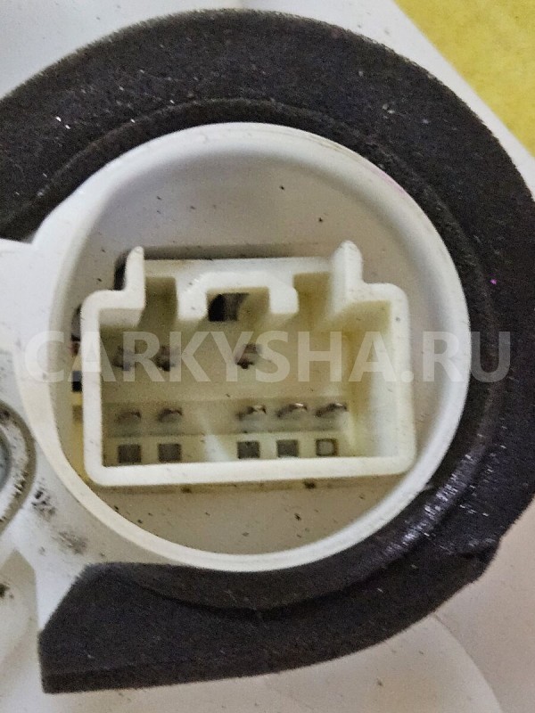 Замок двери передней правой Mazda 6 