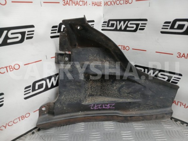 Подкрылок Toyota Avensis 