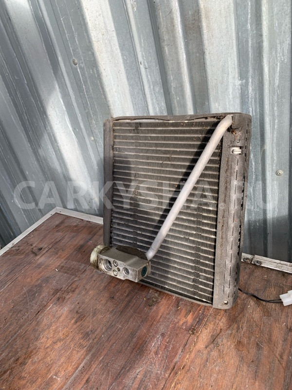 Испаритель радиатор печки Mitsubishi Outlander XL 2007-2012 Mitsubishi Outlander 