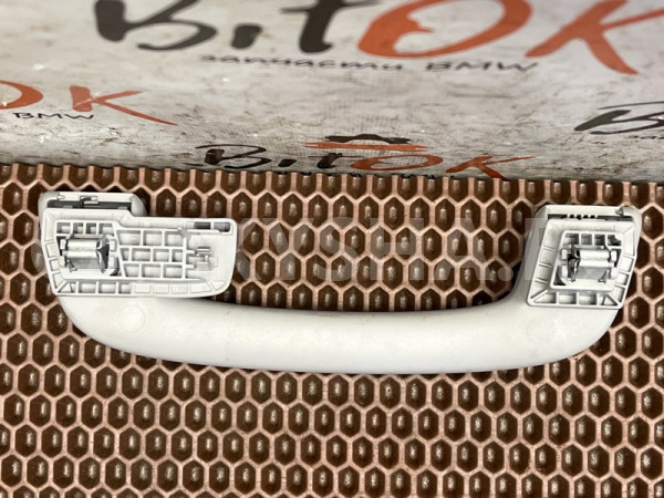 Ручка потолка BMW 5er оригинальный номер 51 16 7 495 616, 51 16 7 495 616, 51167495616, 7495616, 51 16 7 290 022, 51167290022, 7290022, 51 16 9 173 424, 51169173424, 9173424