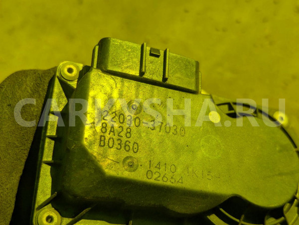 Дроссельная заслонка Toyota Noah оригинальный номер 22030-37030