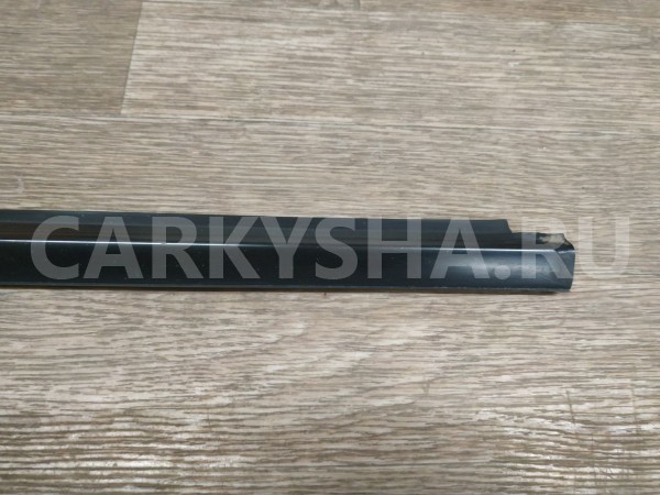 Накладка стекла переднего правого Chevrolet Lacetti 