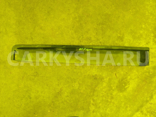 Ветровик Toyota Ractis 