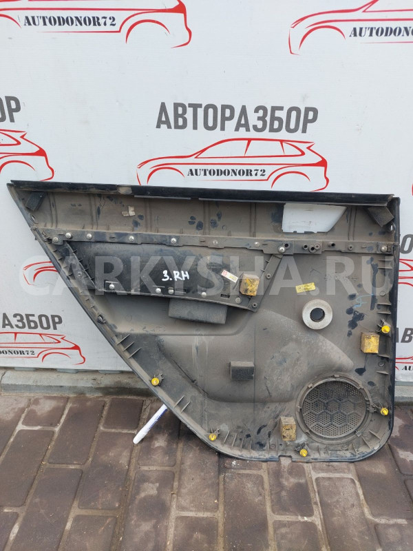 Обшивка задней правой двери Hyundai Getz Hyundai Getz оригинальный номер 833041C210