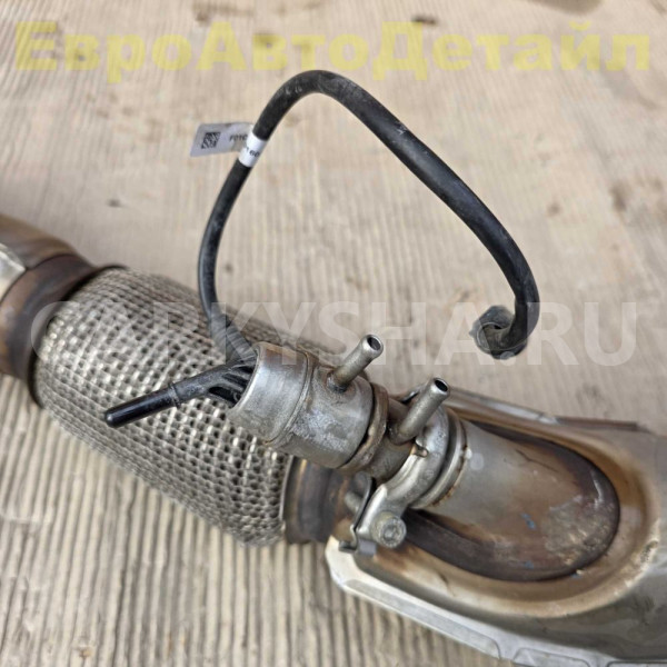 Приемная труба VW Touareg 3 CR7, Audi Q7 Q8 Volkswagen Touareg оригинальный номер 4M0253350CS
