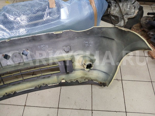 Бампер Toyota Sienta 