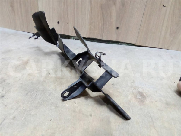 Воздуховод радиатора левый VW Golf V 2003-2009 Volkswagen Golf оригинальный номер 1K0121283