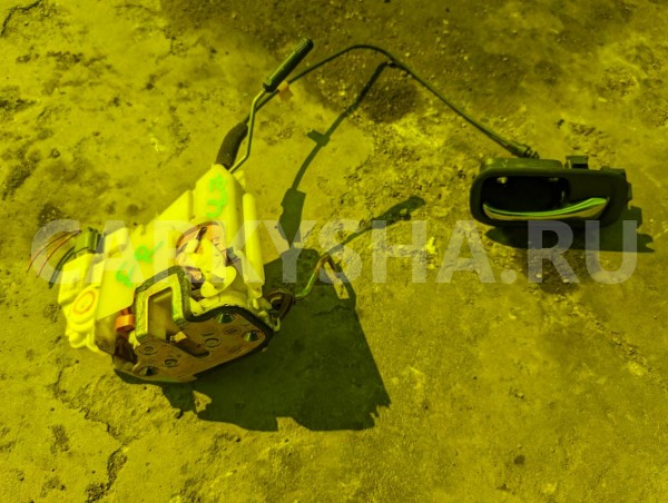 Замок двери Honda Accord 