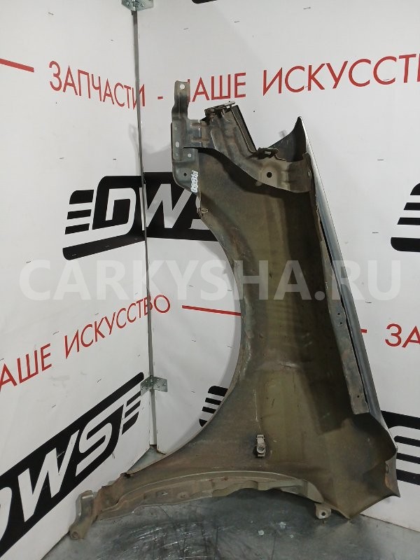 крыло переднее Nissan Primera 