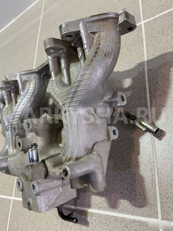 Коллектор впускной Nissan Pulsar 1993 г Nissan Pulsar 
