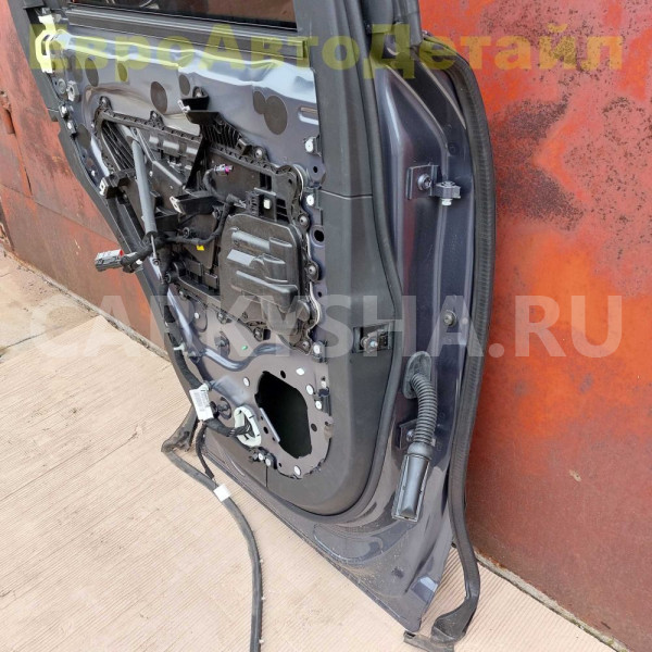 Дверь задняя голая Range Rover Sport 3 (L461) Land Rover Range Rover оригинальный номер LR168784