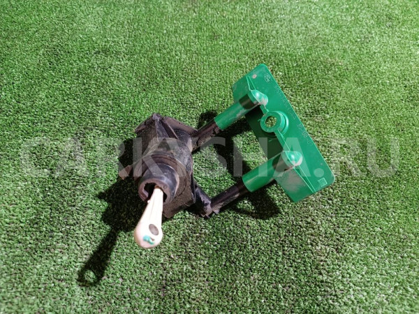 Цилиндр сцепления рабочий Ford Focus оригинальный номер 1746859