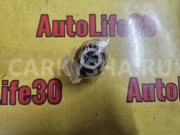 Сайлентблок заднего рычага Mitsubishi Diamante оригинальный номер MR131913