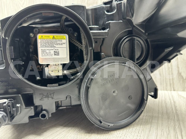 Фара правая Land Rover Sport 2 Land Rover Range Rover оригинальный номер DK62 13W029-EG