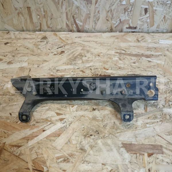 Кронштейн впускного коллектора Opel Astra J Opel Astra оригинальный номер 55567961