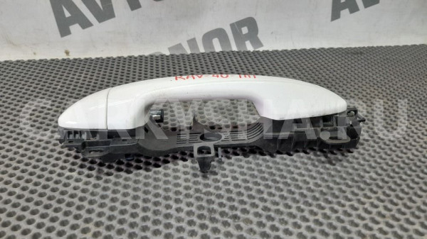 Ручка двери Тойота Рав 4 2015-2019 Toyota RAV 4 оригинальный номер 6921142040A0