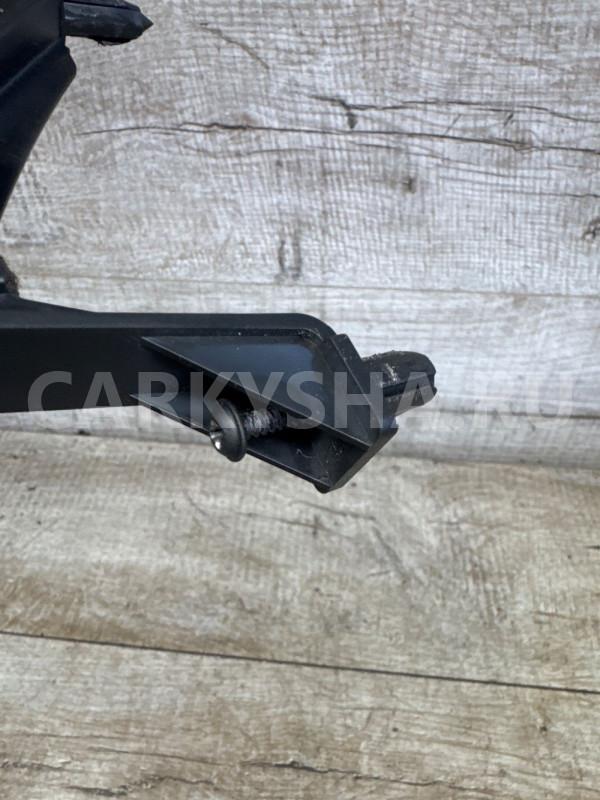Кронштейн дверной карты Land Rover Freelander 2 Land Rover Freelander оригинальный номер 6h52116b00ac