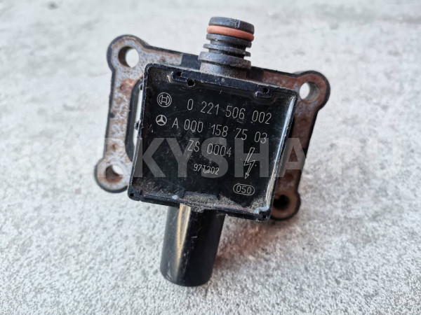 Катушка зажигания, трамблер A0001587503 Mercedes-Benz S-класс Mercedes-Benz S-klasse оригинальный номер A0001587503