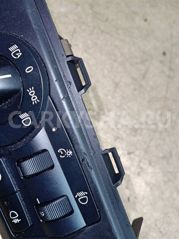 Название детали Переключатель света Модель BMW X3 E83 рест BMW X3 оригинальный номер 61313420282