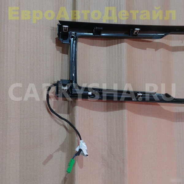 Накладка центральной консоли Volvo C40 / XC40 Volvo XC40 оригинальный номер 32226898