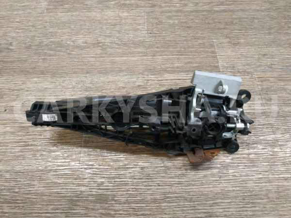 Ручка двери задней наружная правая Chevrolet Orlando оригинальный номер .