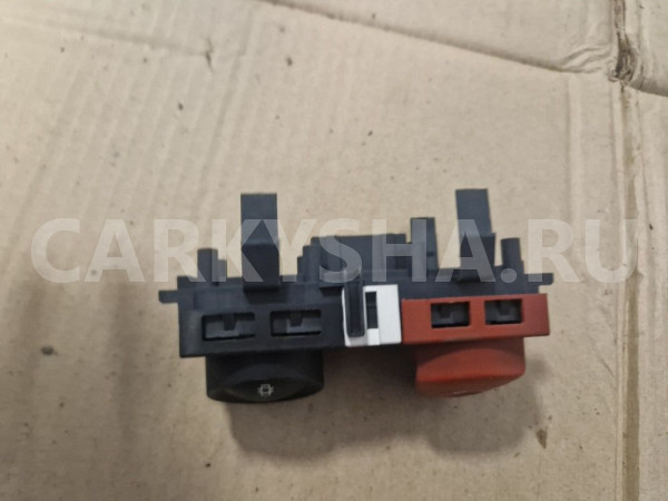 Кнопка аварийной сигнализации и центр замка Renault 20 оригинальный номер 8200407415