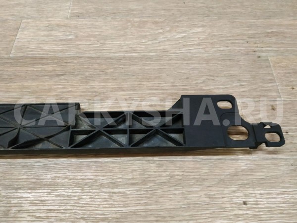 Кронштейн радиатора Ford Focus 