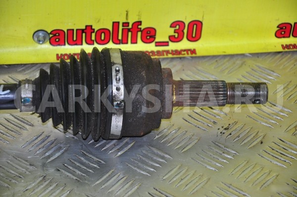 Полуось (привод в сборе) Nissan Bluebird Sylphy 