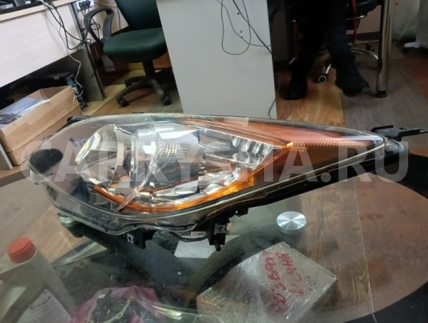 Фара галоген Mazda 3 2009-2013 BL, передняя левая Mazda 3 