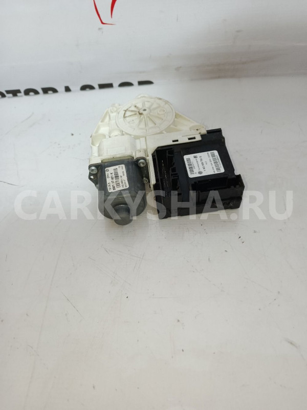 Моторчик стеклоподъемника  пер лев Volkswagen golf Volkswagen Golf Plus оригинальный номер 5M1337401K