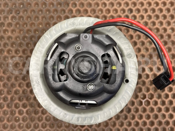 Моторчик отопителя BMW 5er оригинальный номер 64 11 9 242 608, 64 11 9 242 608, 64119242608, 9242608, 64 11 9 200 935, 64119200935, 9200935, 64 11 9 194 590, 64119194590, 9194590