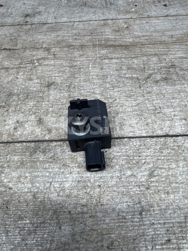 Датчик удара Opel Antara I Opel Antara оригинальный номер 13502577