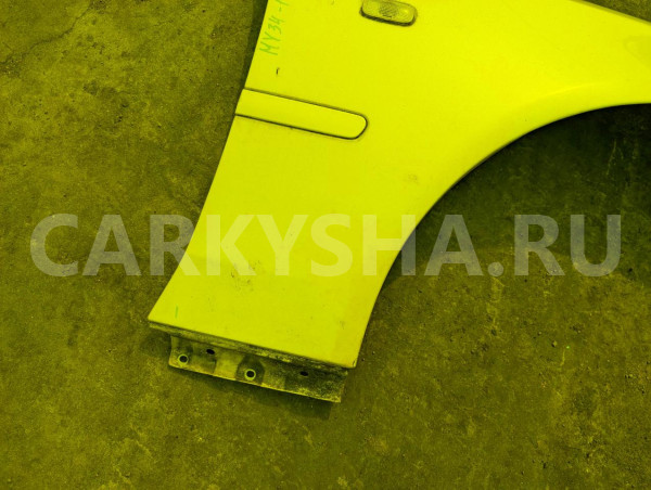 Крыло Nissan Cedric оригинальный номер 63100CR030