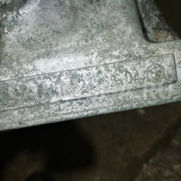 Кронштейн двигателя Mercedes-Benz Vito W639 (2003—2010) Mercedes-Benz Vito оригинальный номер a6462230804