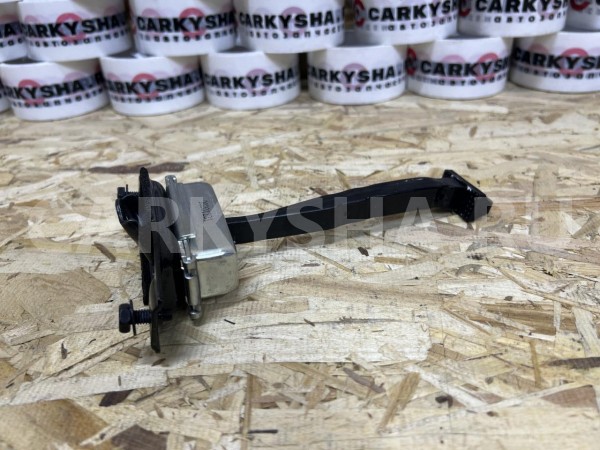 Ограничитель двери передний правый Infiniti QX60 II оригинальный номер 80430-6SA0A