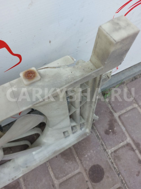 Диффузор радиатора Toyota Avensis T250 Toyota Avensis оригинальный номер 167110D090