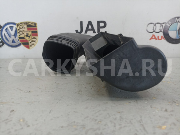 Воздухозаборник Audi Q3 2012 Audi Q3 