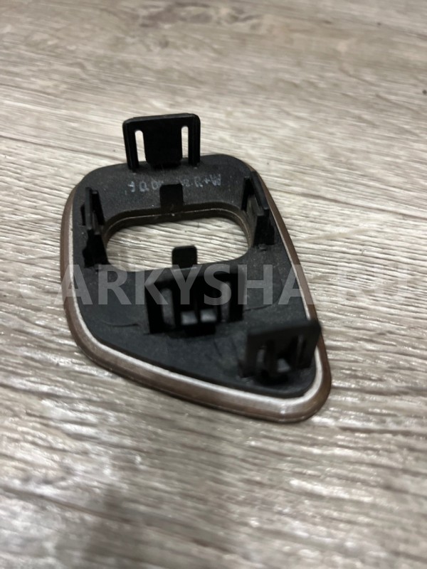 Накладка двери задняя правая Mercedes-Benz E W210 Mercedes-Benz E-klasse 